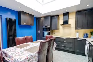 Dining Kitchen- click for photo gallery